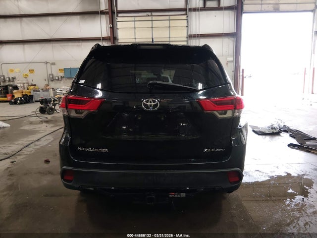 Toyota Highlander Xle 2018 5TDJZRFH3JS541635 Image 17