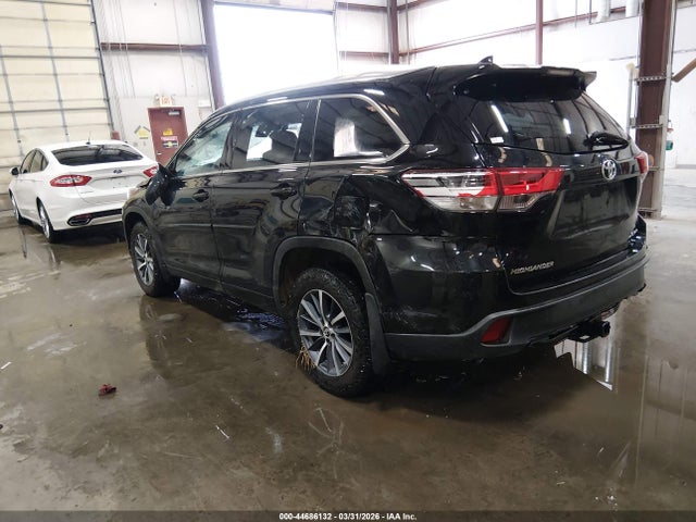 Toyota Highlander Xle 2018 5TDJZRFH3JS541635 Image 3