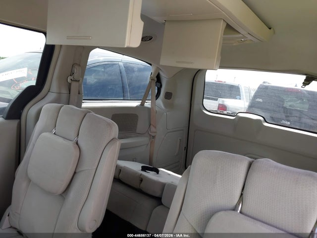 44686137 :رقم المزاد ، 2C4RDGDG4CR235782 vin ، 2012 Dodge Grand Caravan Crew مزاد بيع