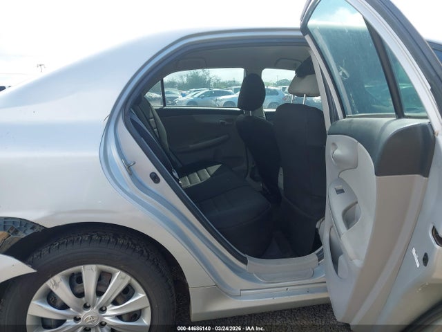 Продажа на аукционе авто 2013 Toyota Corolla Le/le Special Edition, vin: 2T1BU4EE6DC962193, номер лота: 44686140