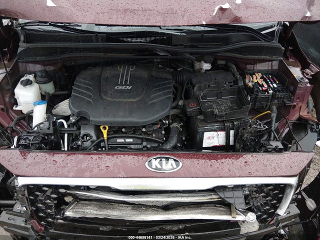 KIA SEDONA LX 2017 KNDMB5C14H6340032 Image 10