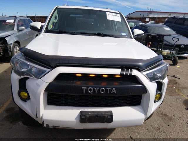 44686150 :رقم المزاد ، JTEBU5JR1H5450127 vin ، 2017 Toyota 4runner مزاد بيع