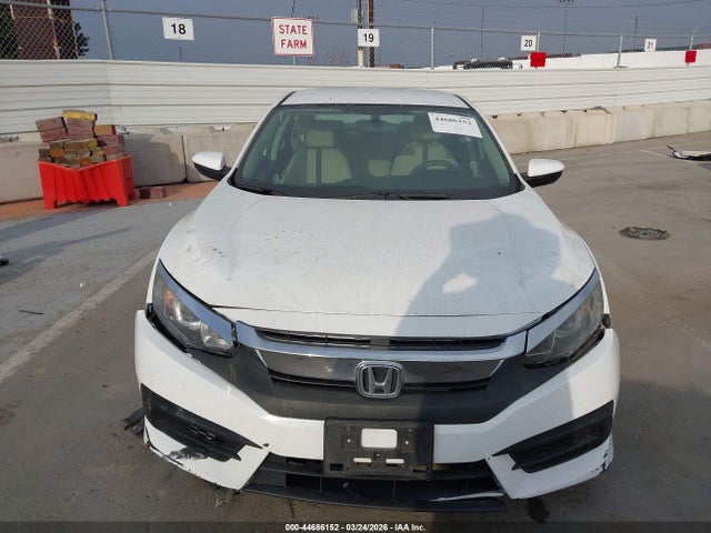 Honda Civic Lx 2018 2HGFC2F51JH564271 Image 12