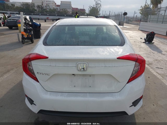 Honda Civic Lx 2018 2HGFC2F51JH564271 Image 16