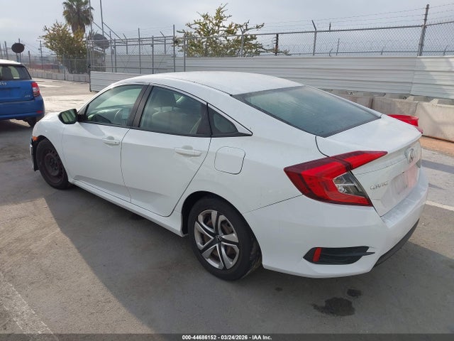 Honda Civic Lx 2018 2HGFC2F51JH564271 Image 3