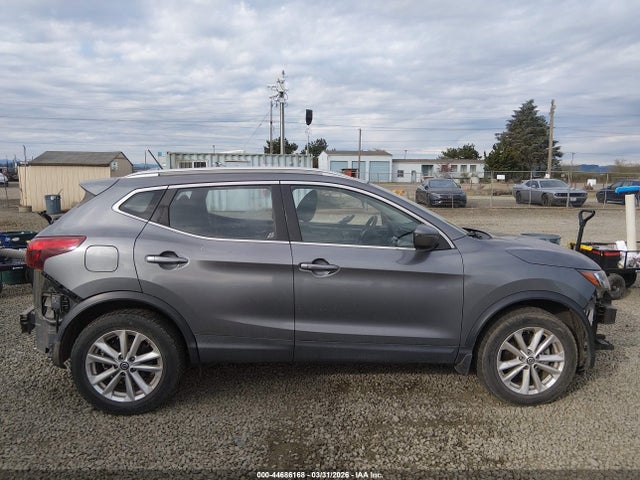 JN1BJ1CR8KW313418 Nissan Rogue Sport Sv