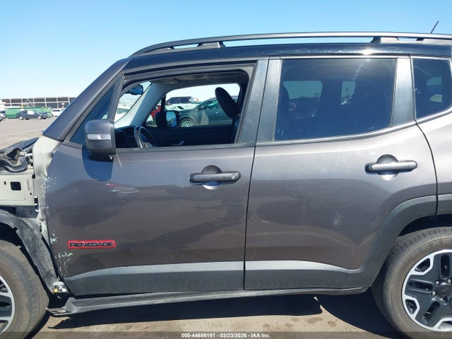 Jeep Renegade Trailhawk 2016 ZACCJBCTXGPD65172 Image 15