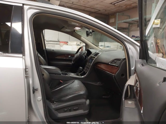 Продаж на аукціоні авто 2011 Lincoln Mkx, vin: 2LMDJ8JK2BBJ30912, номер лоту: 44686184