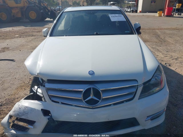 Aukcja sprzedaży 2012 Mercedes-benz C 250 Sport, vin: WDDGF4HBXCA647004, numer aukcji: 44686185