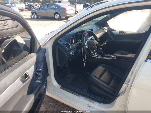 Aukcja sprzedaży 2012 Mercedes-benz C 250 Sport, vin: WDDGF4HBXCA647004, numer aukcji: 44686185