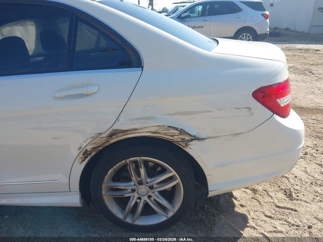 Aukcja sprzedaży 2012 Mercedes-benz C 250 Sport, vin: WDDGF4HBXCA647004, numer aukcji: 44686185