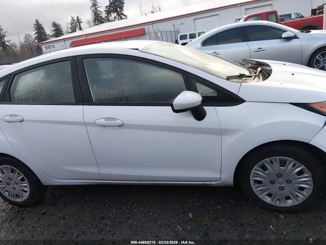 3FADP4TJ8GM171696 Ford FIESTA S