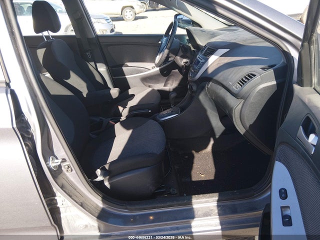 2014 Hyundai Accent Gs მანქანა იყიდება აუქციონზე, vin: KMHCT5AEXEU185908, აუქციონის ნომერი: 44686231