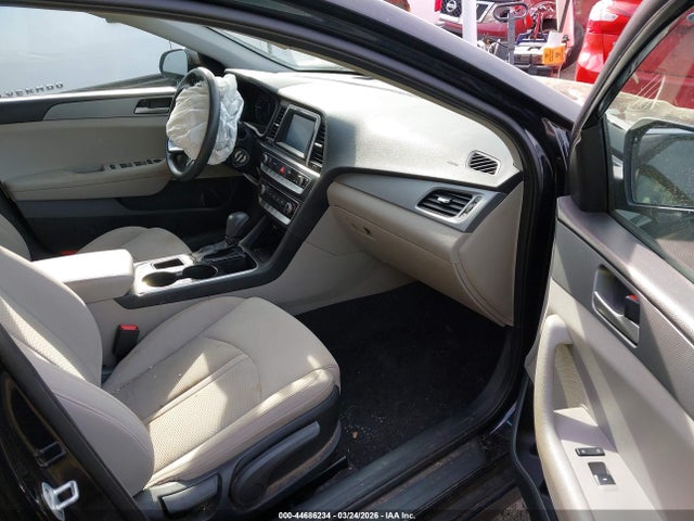 2019 Hyundai Sonata Se მანქანა იყიდება აუქციონზე, vin: 5NPE24AF8KH817815, აუქციონის ნომერი: 44686234