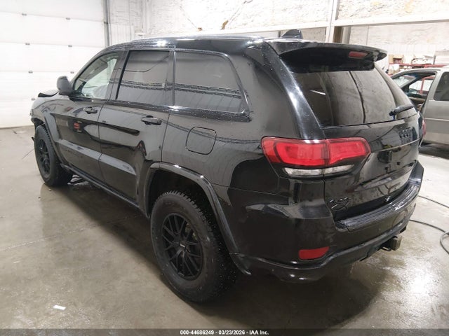 1C4RJFAG0JC331065 Jeep Grand Cherokee Altitude 4x4