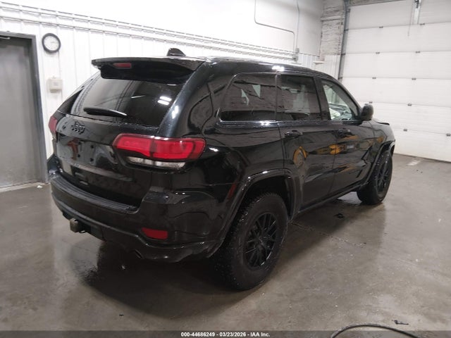 1C4RJFAG0JC331065 Jeep Grand Cherokee Altitude 4x4