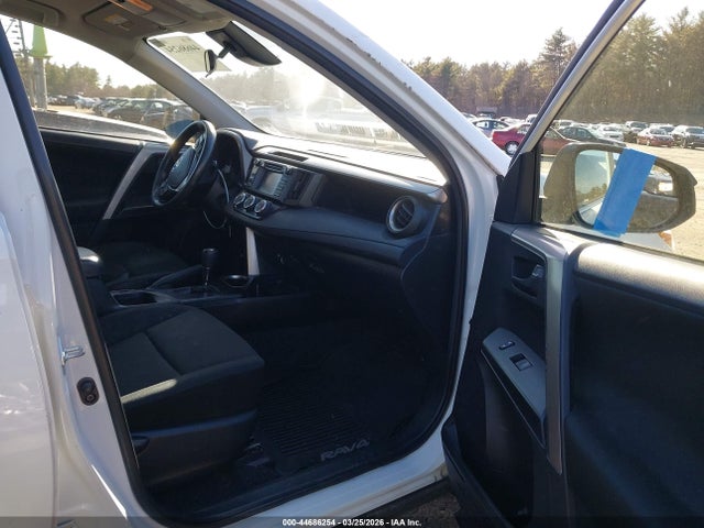 44686254 :رقم المزاد ، JTMBFREV9JJ728704 vin ، 2018 Toyota Rav4 Le مزاد بيع