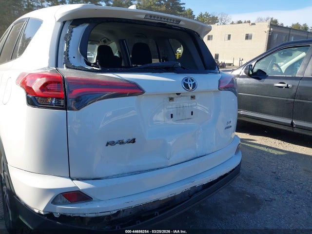 44686254 :رقم المزاد ، JTMBFREV9JJ728704 vin ، 2018 Toyota Rav4 Le مزاد بيع
