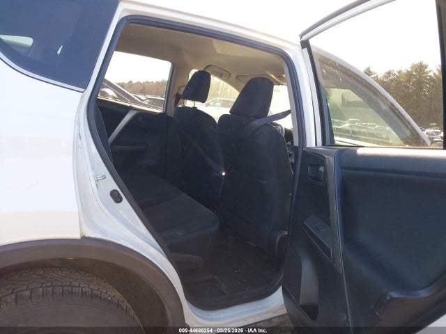 44686254 :رقم المزاد ، JTMBFREV9JJ728704 vin ، 2018 Toyota Rav4 Le مزاد بيع
