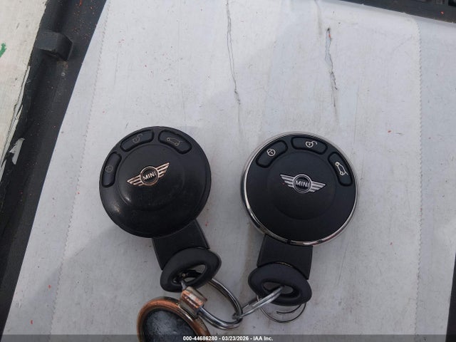 2009 MINI COOPER WMWMF33529TW73793 Photo 10