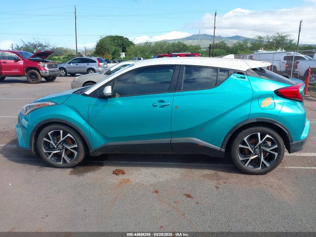 NMTKHMBX4JR054126 Toyota C-hr Xle/xle Premium