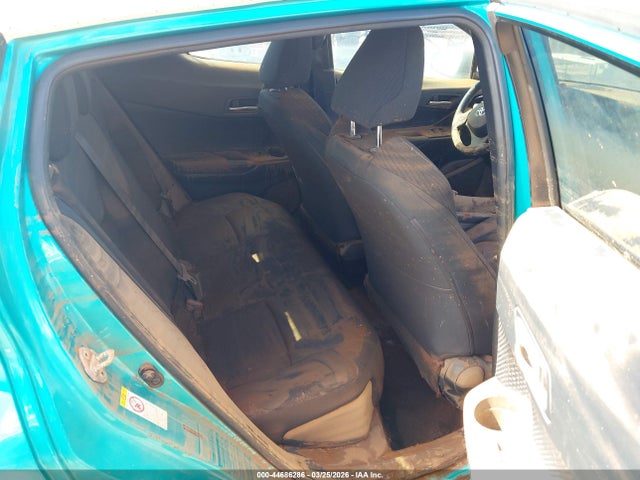 NMTKHMBX4JR054126 Toyota C-hr Xle/xle Premium
