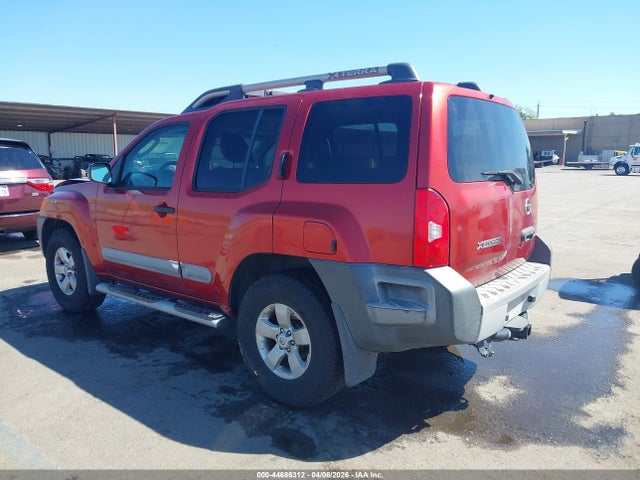 2011 NISSAN XTERRA 5N1AN0NW6BC513284 Photo 2