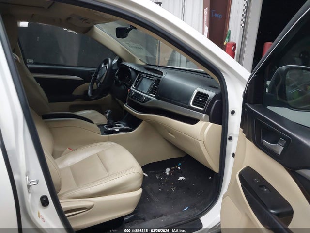 5TDKKRFH4FS116313 Toyota Highlander Xle V6