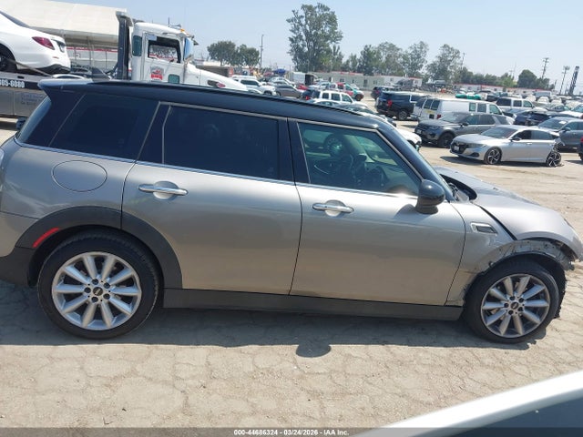 Mini Clubman Cooper 2016 WMWLN5C56G2E07144 Image 13