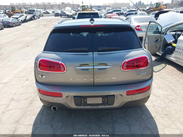 Mini Clubman Cooper 2016 WMWLN5C56G2E07144 Image 16