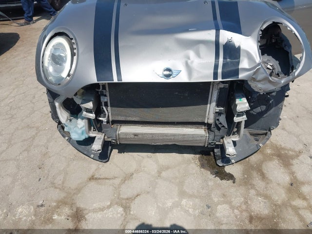 2016 MINI CLUBMAN WMWLN5C56G2E07144 Photo 5