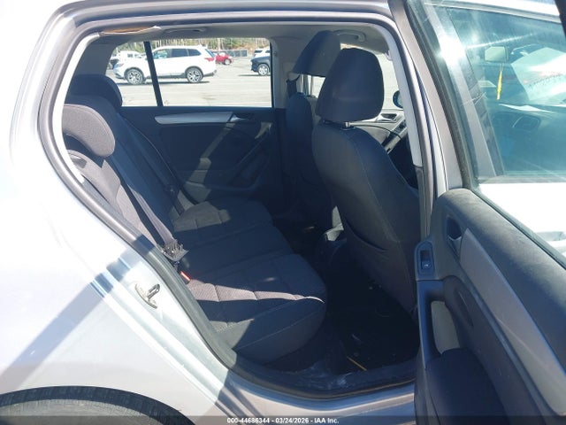 Продажа на аукционе авто 2010 Volkswagen Golf 4-door, vin: WVWDB7AJ4AW410519, номер лота: 44686344