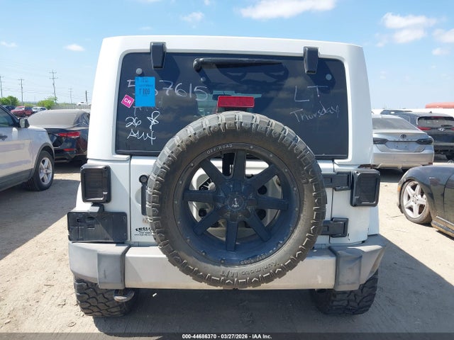 1C4BJWEG5FL537615 Jeep Wrangler Unlimited Sahara