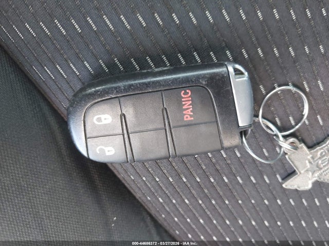 3C4PDCBB9KT860018 Dodge JOURNEY SE