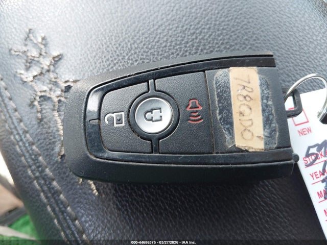 1FMCU0GD9KUB46768 Ford ESCAPE SE
