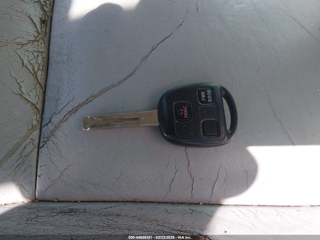 44686381 :رقم المزاد ، 2T2GA31U64C004592 vin ، 2004 Lexus Rx 330 مزاد بيع