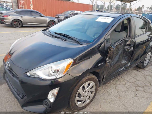 Toyota Prius C One 2015 JTDKDTB35F1103021 Image 6