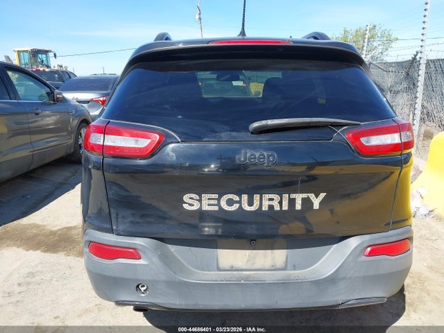 1C4PJLAB4HW666963 Jeep Cherokee Altitude Fwd