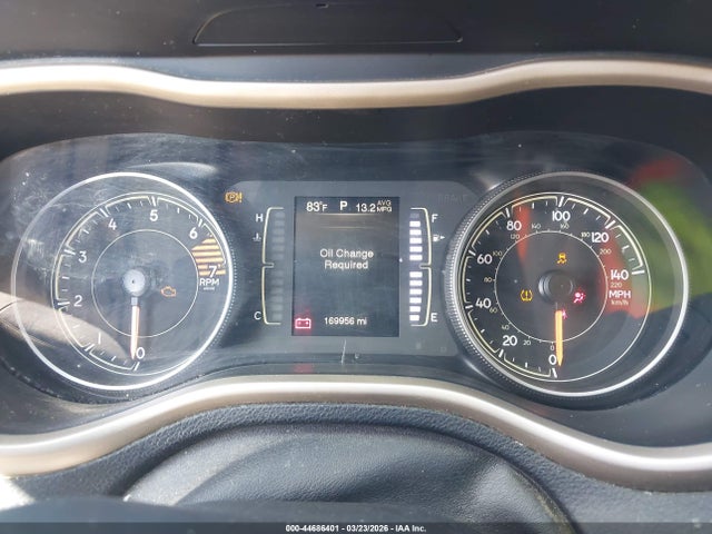 1C4PJLAB4HW666963 Jeep Cherokee Altitude Fwd
