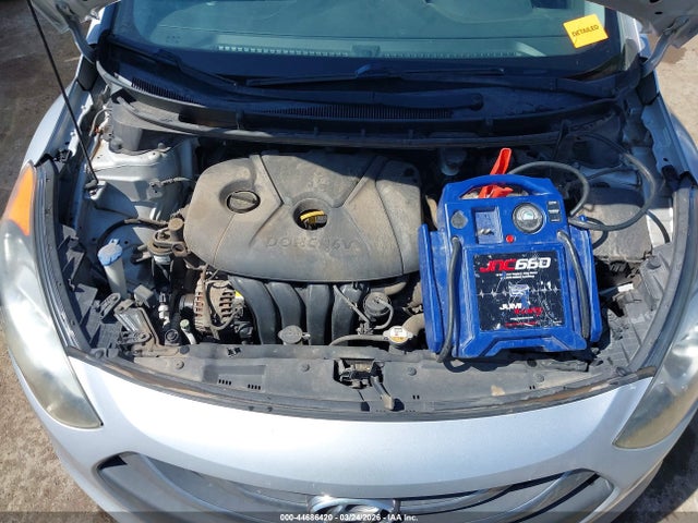 2013 Hyundai Elantra Gt მანქანა იყიდება აუქციონზე, vin: KMHD35LE3DU030293, აუქციონის ნომერი: 44686420