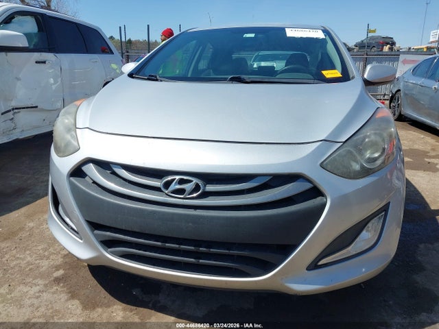 2013 Hyundai Elantra Gt მანქანა იყიდება აუქციონზე, vin: KMHD35LE3DU030293, აუქციონის ნომერი: 44686420