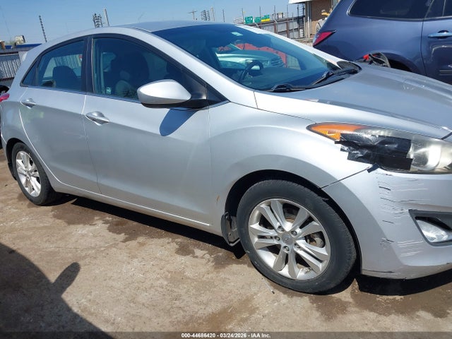2013 Hyundai Elantra Gt მანქანა იყიდება აუქციონზე, vin: KMHD35LE3DU030293, აუქციონის ნომერი: 44686420