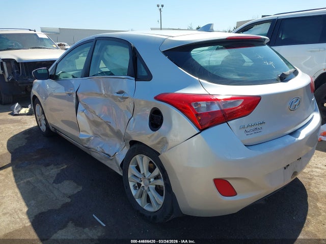 2013 Hyundai Elantra Gt მანქანა იყიდება აუქციონზე, vin: KMHD35LE3DU030293, აუქციონის ნომერი: 44686420