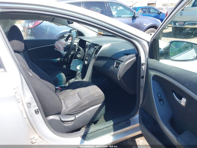 2013 Hyundai Elantra Gt მანქანა იყიდება აუქციონზე, vin: KMHD35LE3DU030293, აუქციონის ნომერი: 44686420