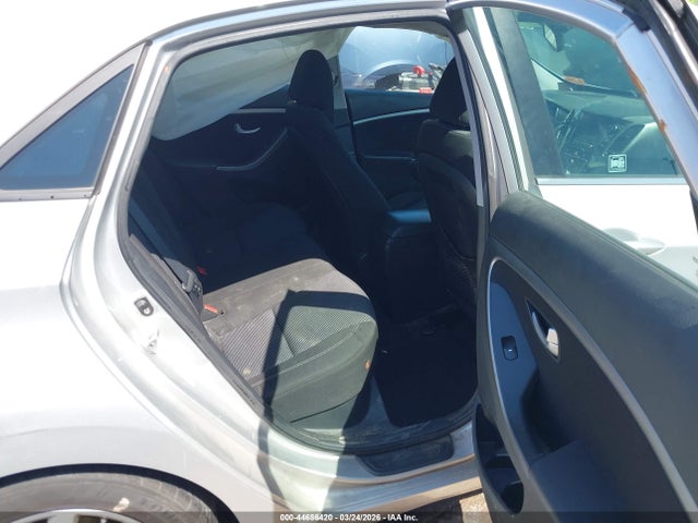 2013 Hyundai Elantra Gt მანქანა იყიდება აუქციონზე, vin: KMHD35LE3DU030293, აუქციონის ნომერი: 44686420