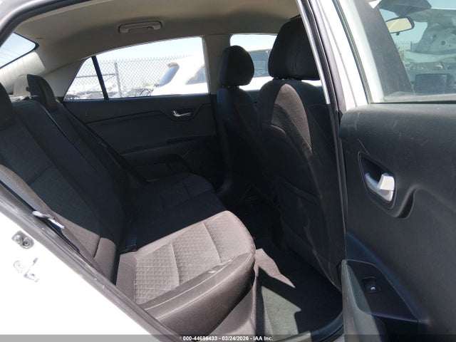 3KPA24AD2PE518121 KIA RIO LX