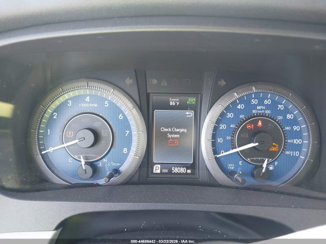 5TDYZ3DC7KS978039 Toyota Sienna Xle Premium 8 Passenger