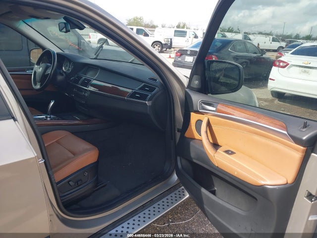 44686446 :رقم المزاد ، 5UXFE43588L029524 vin ، 2008 Bmw X5 3.0si مزاد بيع