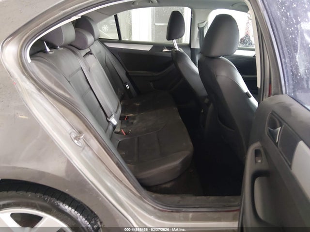 44686456 :رقم المزاد ، 3VWLL7AJ8BM116452 vin ، 2011 Volkswagen Jetta 2.0l Tdi مزاد بيع