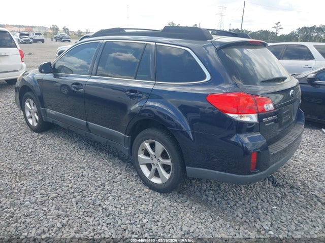 44686490 :رقم المزاد ، 4S4BRCGC5D3305011 vin ، 2013 Subaru Outback 2.5i Premium مزاد بيع
